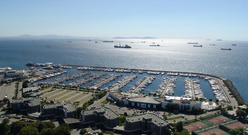 Atakoey Marina Hotel Istanbul Exterior photo