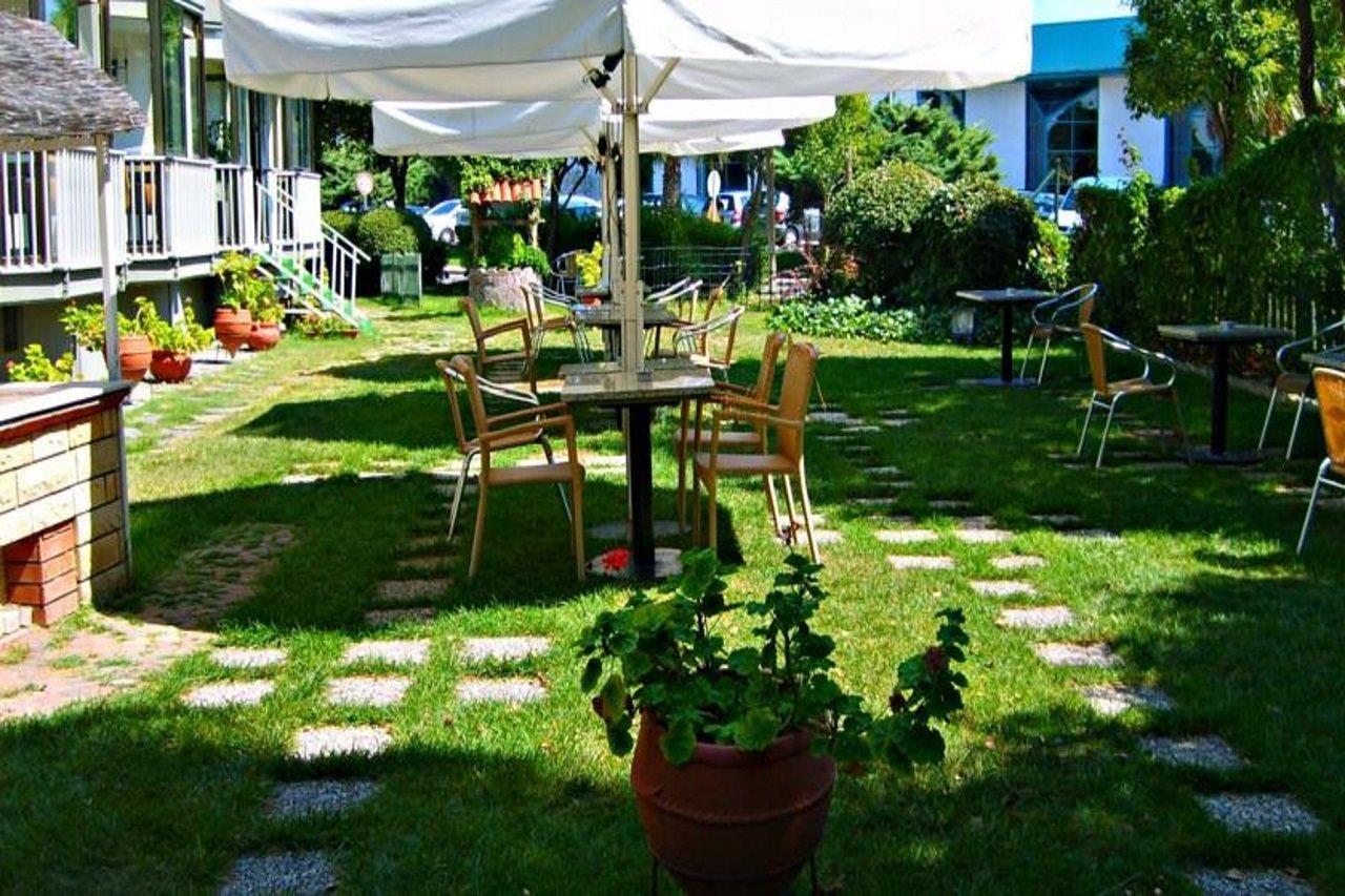 Atakoey Marina Hotel Istanbul Exterior photo