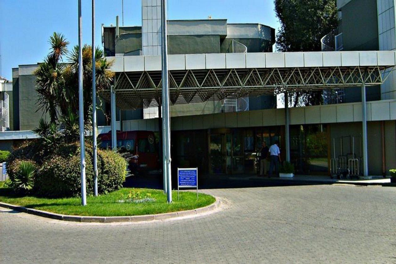 Atakoey Marina Hotel Istanbul Exterior photo