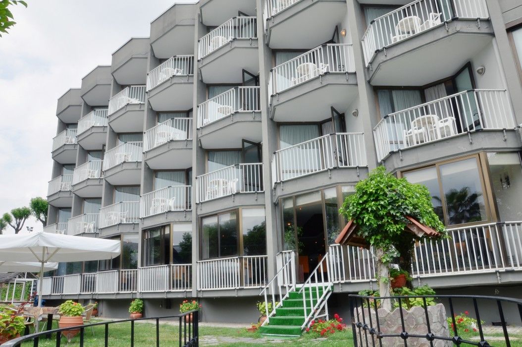 Atakoey Marina Hotel Istanbul Exterior photo