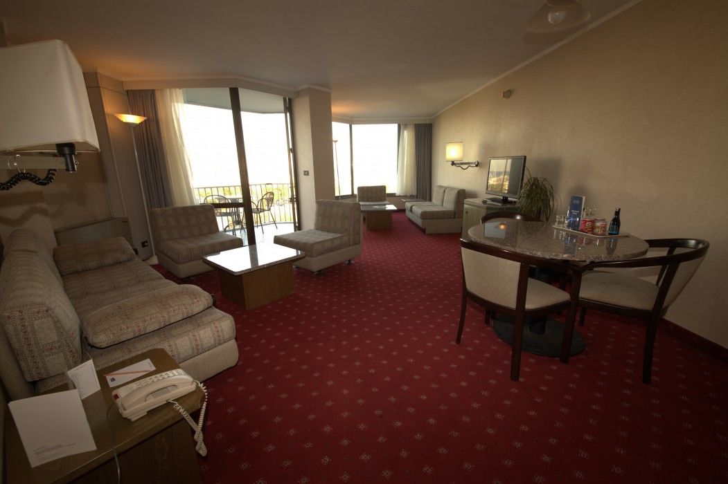 Atakoey Marina Hotel Istanbul Exterior photo